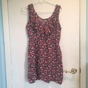 Flowery short dress